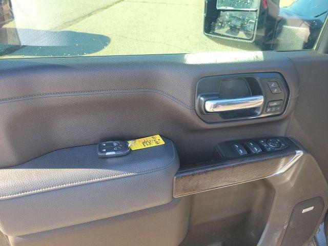 2021 GMC Sierra 2500HD 4WD Crew Cab Standard Bed Denali