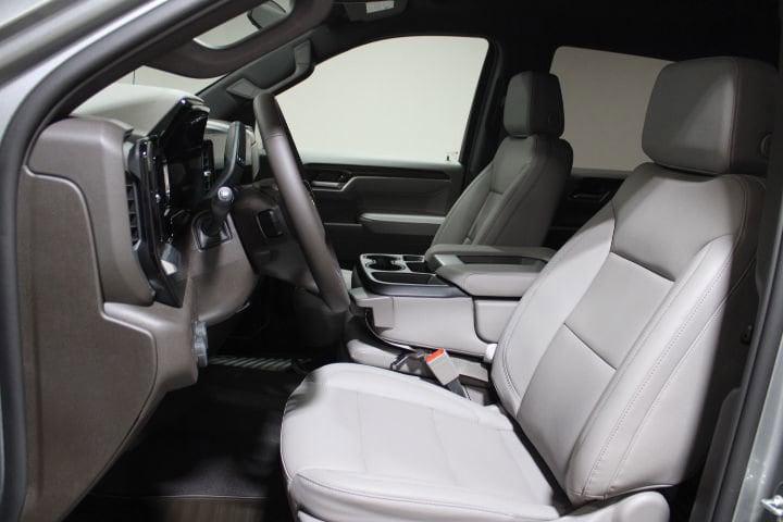 2026 Chevrolet Silverado 1500 4WD Crew Cab Standard Bed LT
