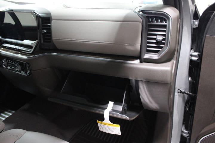 2026 Chevrolet Silverado 1500 4WD Crew Cab Standard Bed LT