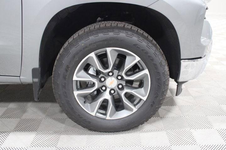 2026 Chevrolet Silverado 1500 4WD Crew Cab Standard Bed LT