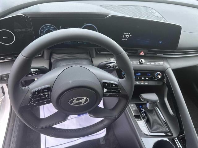 2025 Hyundai Elantra Hybrid SEL Sport