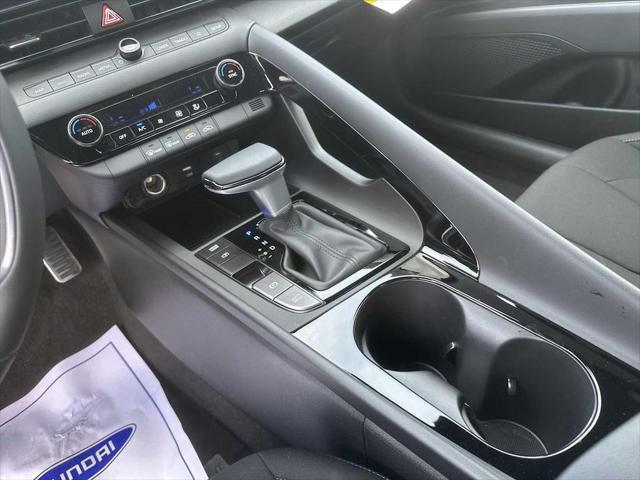 2025 Hyundai Elantra Hybrid SEL Sport