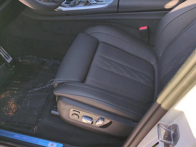 2026 BMW xB ALPINA XB7