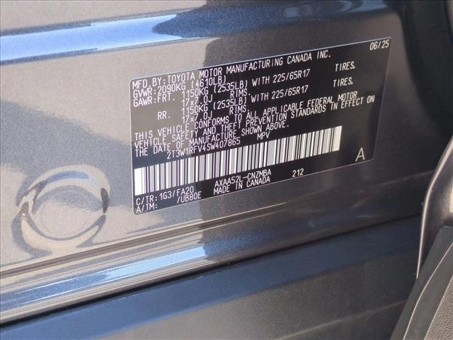 2025 Toyota RAV4 XLE