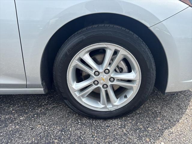 2017 Chevrolet Cruze LT Auto