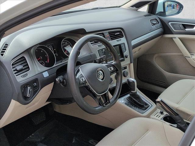 2015 Volkswagen Golf SportWagen TDI SE 4-Door