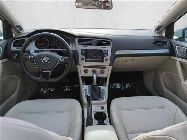 2015 Volkswagen Golf SportWagen TDI SE 4-Door