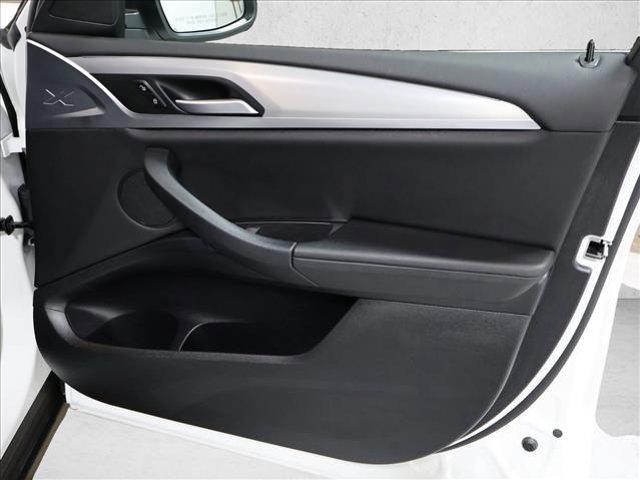 2023 BMW X4 xDrive30i