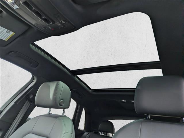 2020 Audi Q3 Premium Plus 45 TFSI S line quattro Tiptronic
