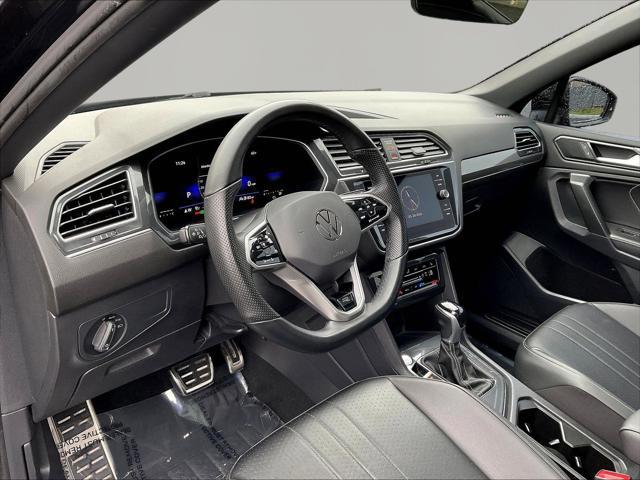 2022 Volkswagen Tiguan 2.0T SE R-Line Black