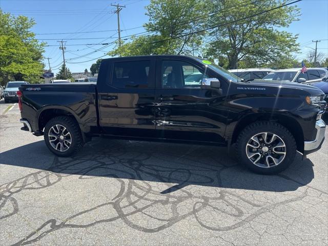 2022 Chevrolet Silverado 1500 4WD Crew Cab Short Bed LT with 2FL