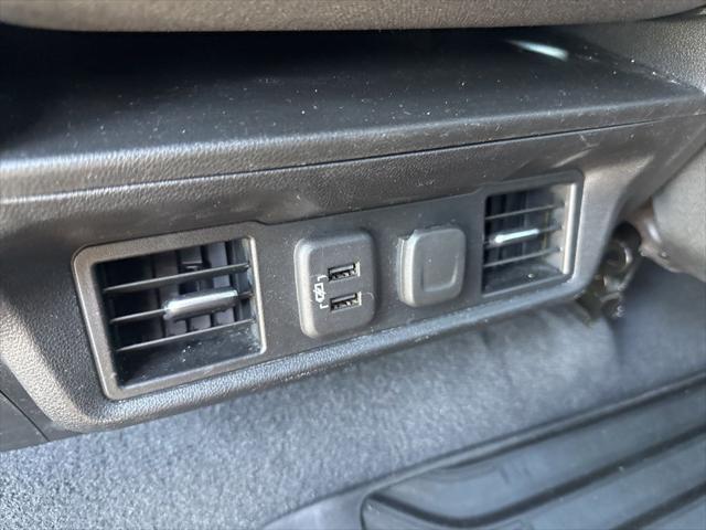 2022 Chevrolet Silverado 1500 4WD Crew Cab Short Bed LT with 2FL
