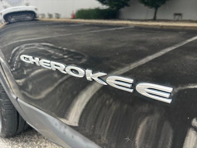 2019 Jeep Cherokee Limited FWD