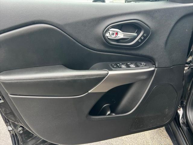 2019 Jeep Cherokee Limited FWD