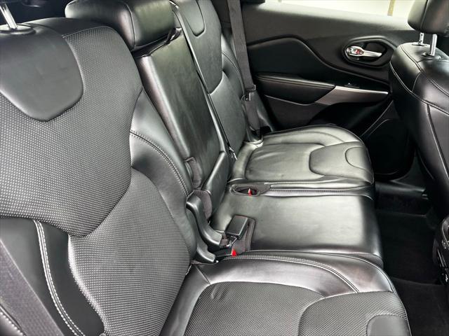 2019 Jeep Cherokee Limited FWD