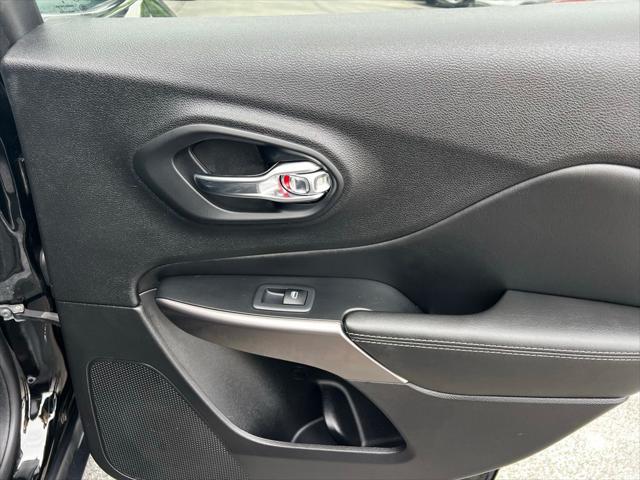 2019 Jeep Cherokee Limited FWD