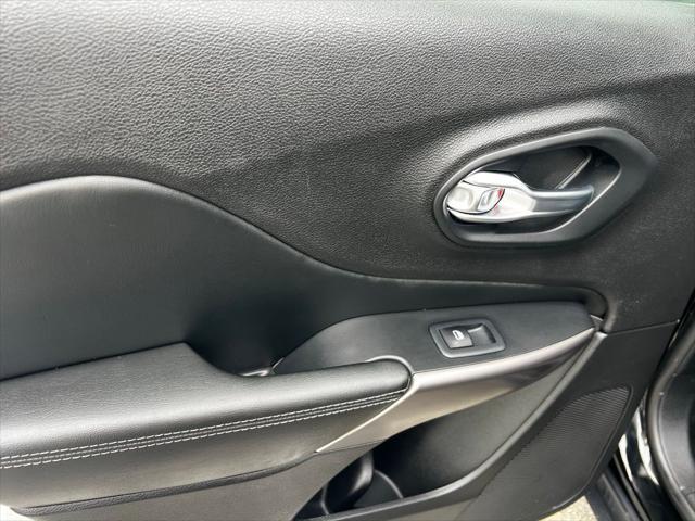 2019 Jeep Cherokee Limited FWD