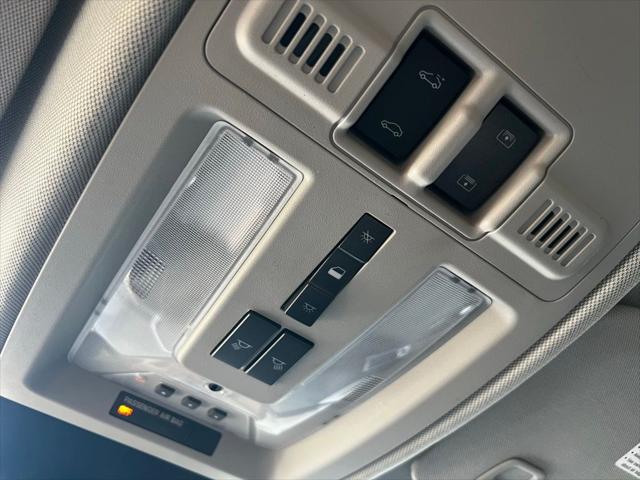 2011 Cadillac SRX Premium Collection