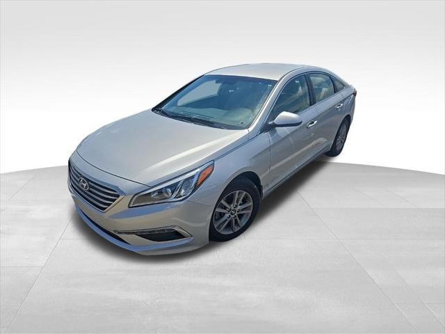 2015 Hyundai Sonata SE for sale in NOBLESVILLE, IN