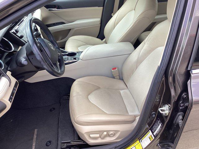 2020 Toyota Camry XLE Hybrid