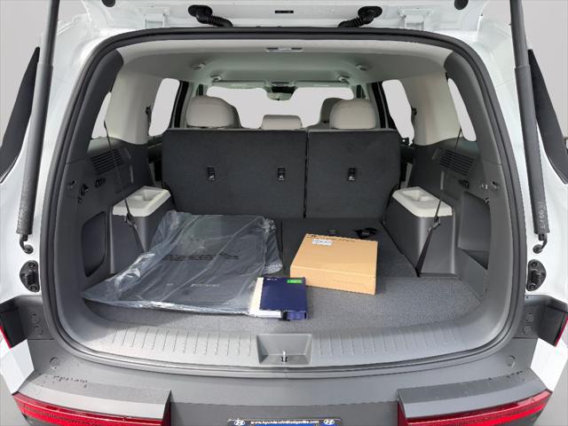 2026 Hyundai Santa Fe SE