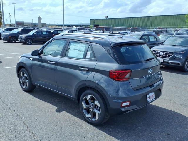 2026 Hyundai Venue SEL w/Two-Tone Roof