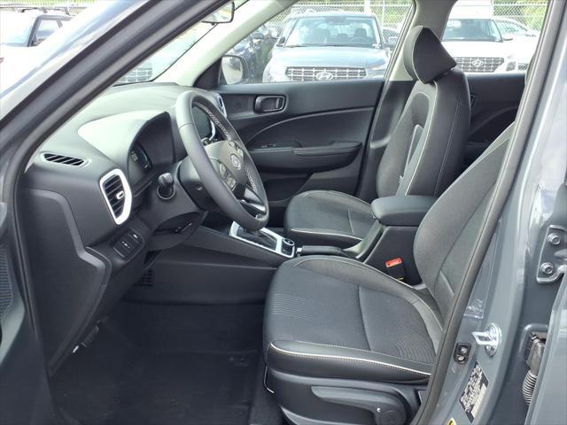 2026 Hyundai Venue SEL w/Two-Tone Roof