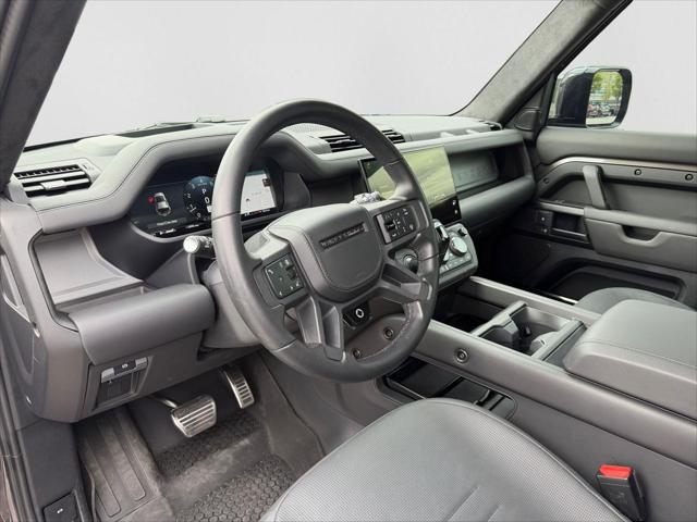 2026 Land Rover Defender P635 OCTA