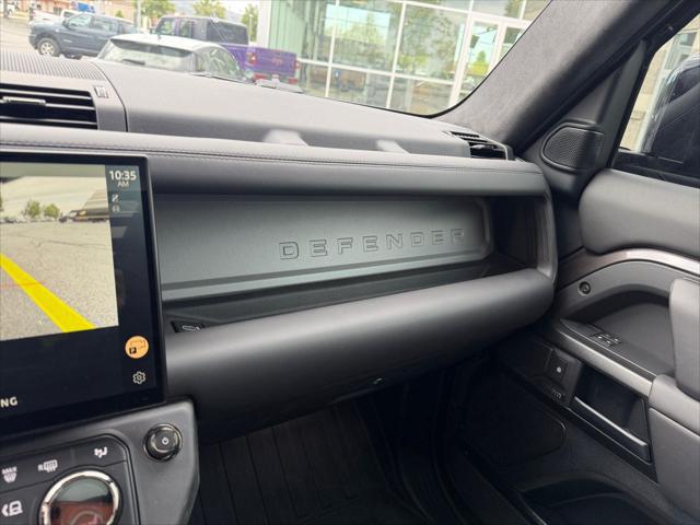 2026 Land Rover Defender P635 OCTA