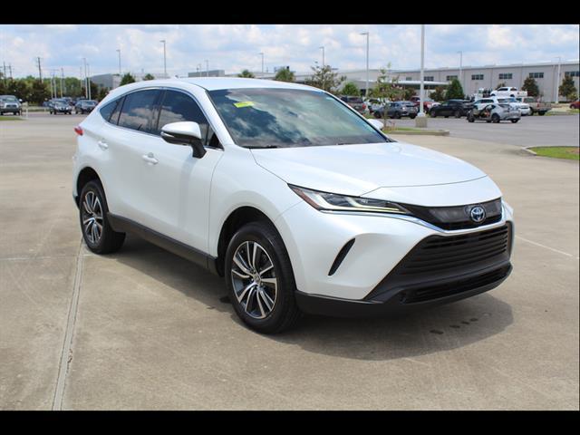 2023 Toyota Venza LE
