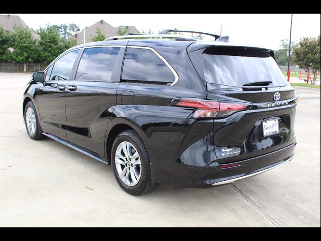 2025 Toyota Sienna Limited