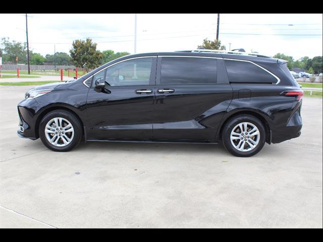 2025 Toyota Sienna Limited