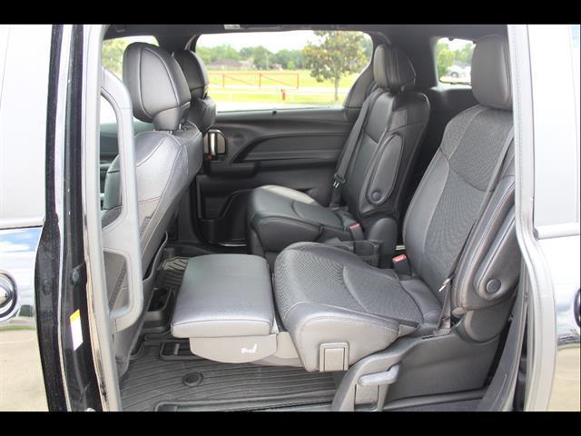 2025 Toyota Sienna Limited