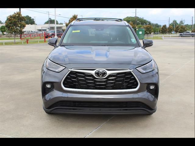 2025 Toyota Highlander XLE
