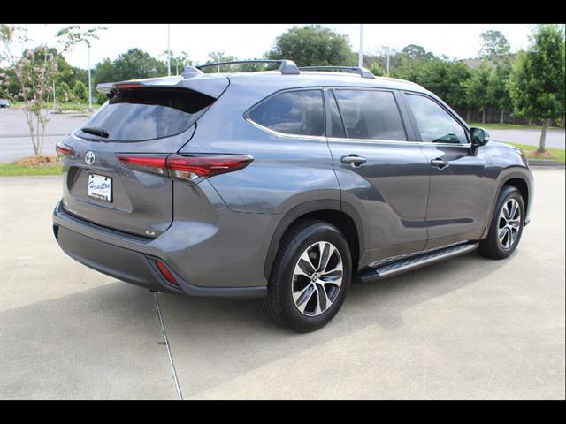 2025 Toyota Highlander XLE