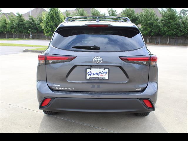 2025 Toyota Highlander XLE