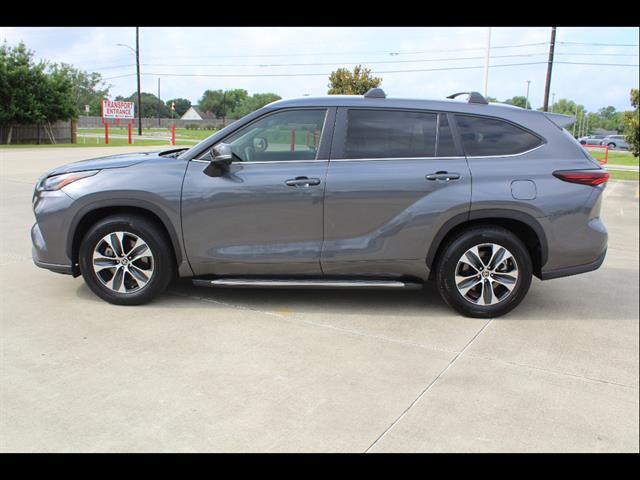 2025 Toyota Highlander XLE