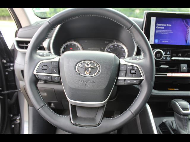 2025 Toyota Highlander XLE