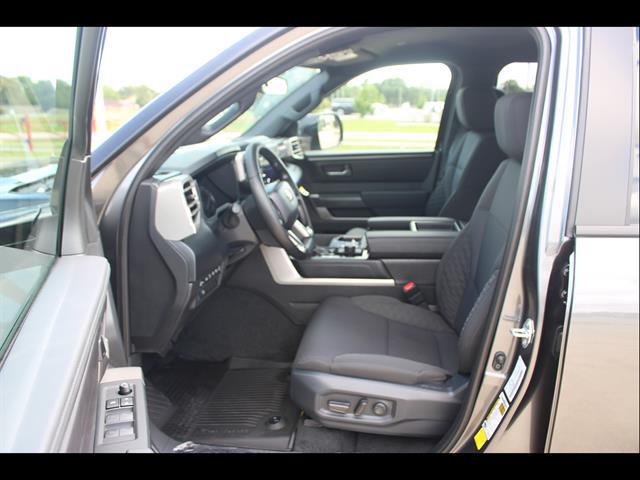 2026 Toyota Tundra SR5 CrewMax 5.5' Bed