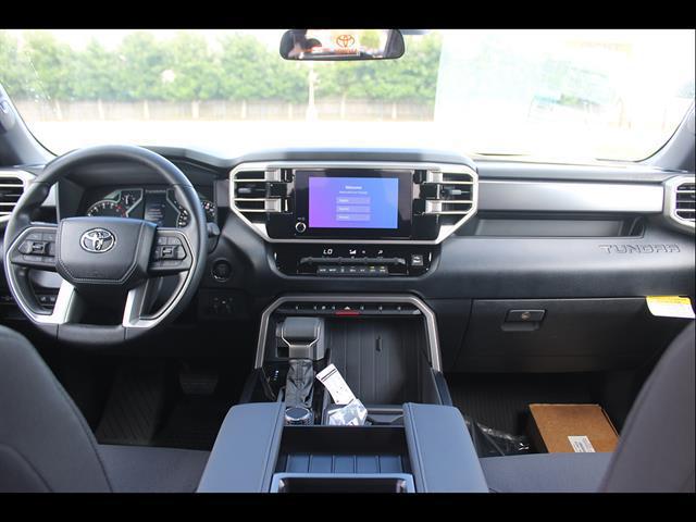 2026 Toyota Tundra SR5 CrewMax 5.5' Bed