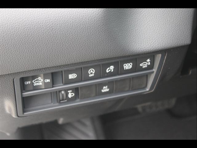 2026 Toyota Tundra Limited CrewMax 5.5' Bed