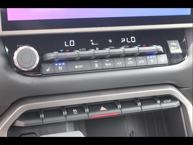 2026 Toyota Tundra Limited CrewMax 5.5' Bed