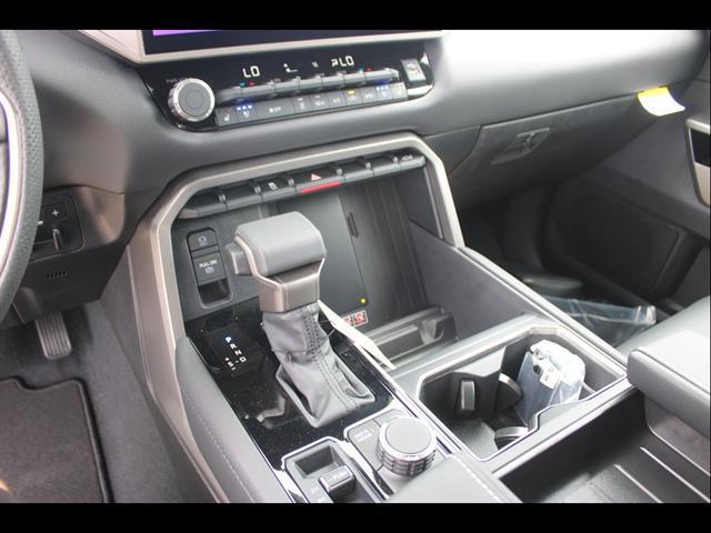 2026 Toyota Tundra Limited CrewMax 5.5' Bed