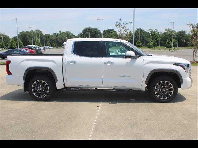 2026 Toyota Tundra Limited CrewMax 5.5' Bed