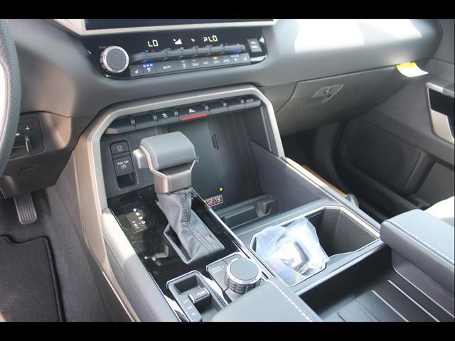 2026 Toyota Tundra Limited CrewMax 5.5' Bed