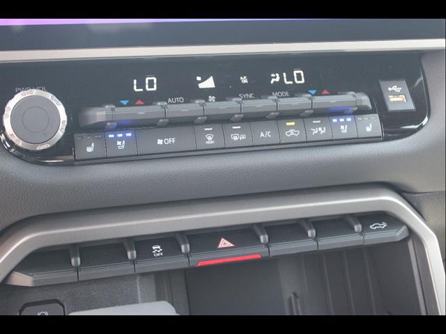 2026 Toyota Tundra Limited CrewMax 5.5' Bed