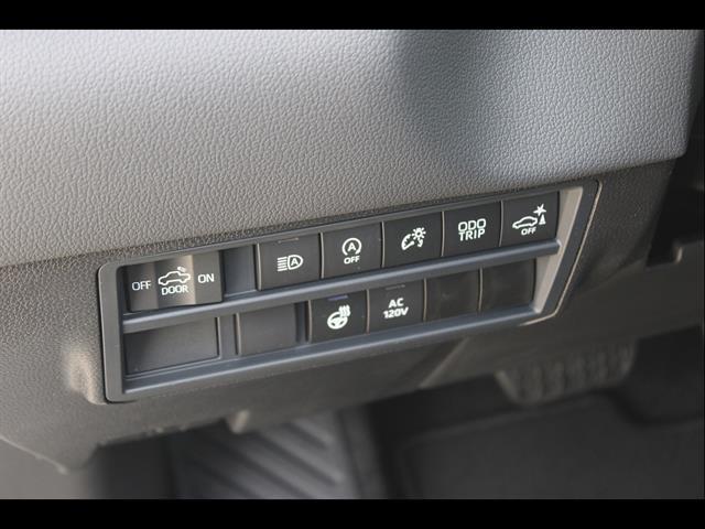 2026 Toyota Tundra Limited CrewMax 5.5' Bed