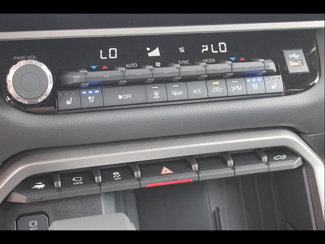 2026 Toyota Tundra Limited CrewMax 5.5' Bed
