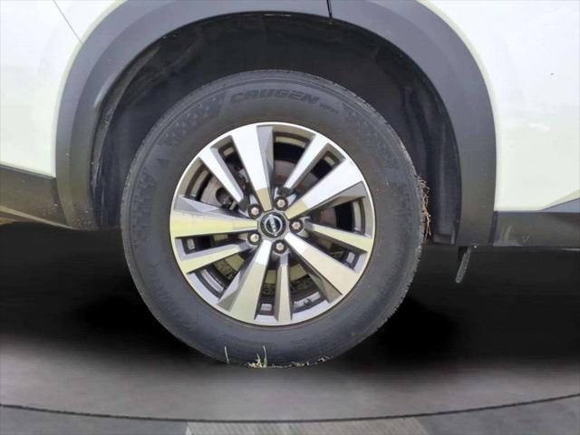 2023 Nissan Pathfinder SL FWD