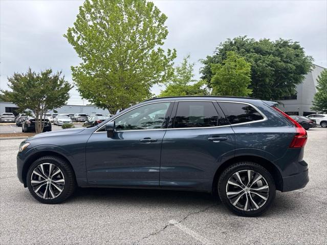2022 Volvo XC60 B5 Momentum